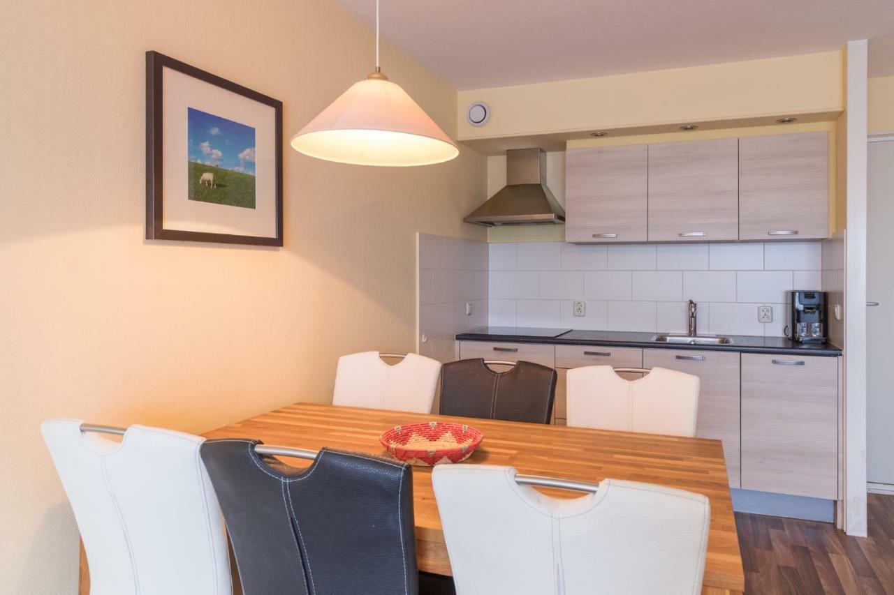 Appartement De Vrijbuiter, Resort Amelander Kaap Hollum  Exteriér fotografie