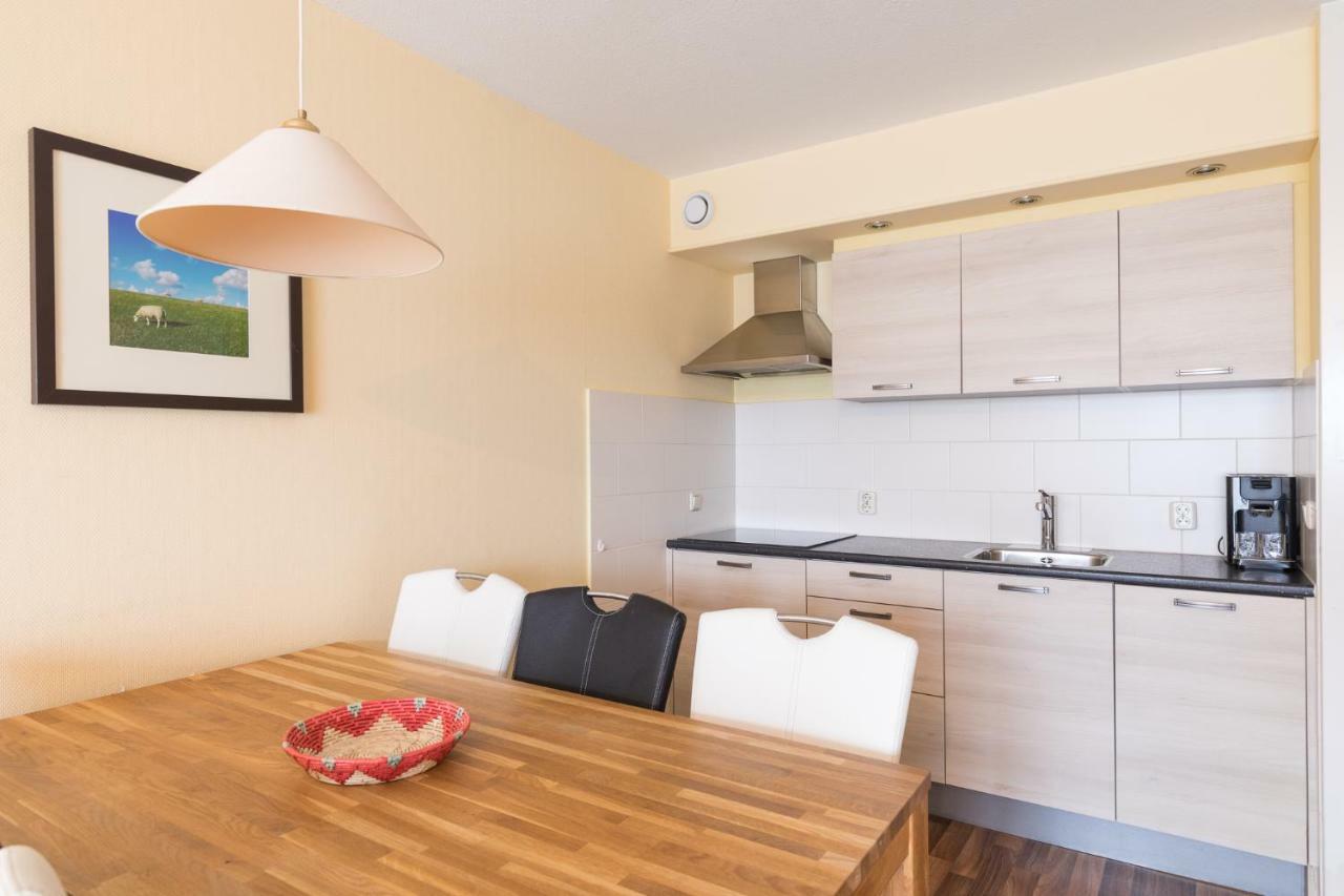 Appartement De Vrijbuiter, Resort Amelander Kaap Hollum  Exteriér fotografie