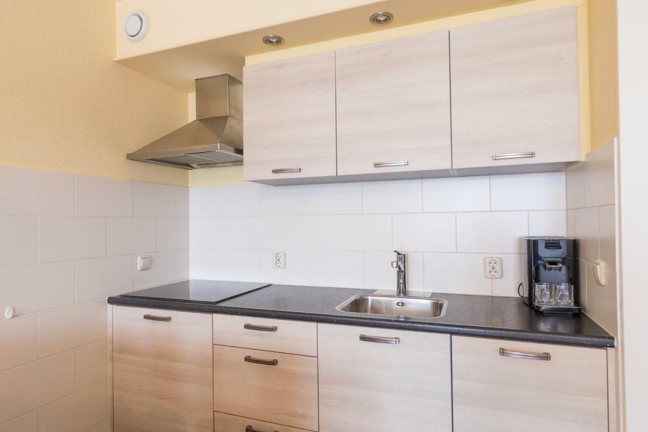 Appartement De Vrijbuiter, Resort Amelander Kaap Hollum  Exteriér fotografie