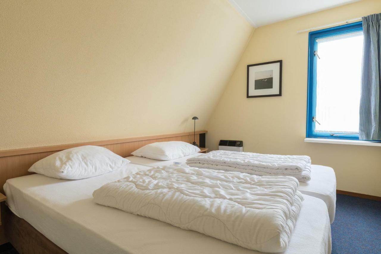 Appartement De Vrijbuiter, Resort Amelander Kaap Hollum  Exteriér fotografie