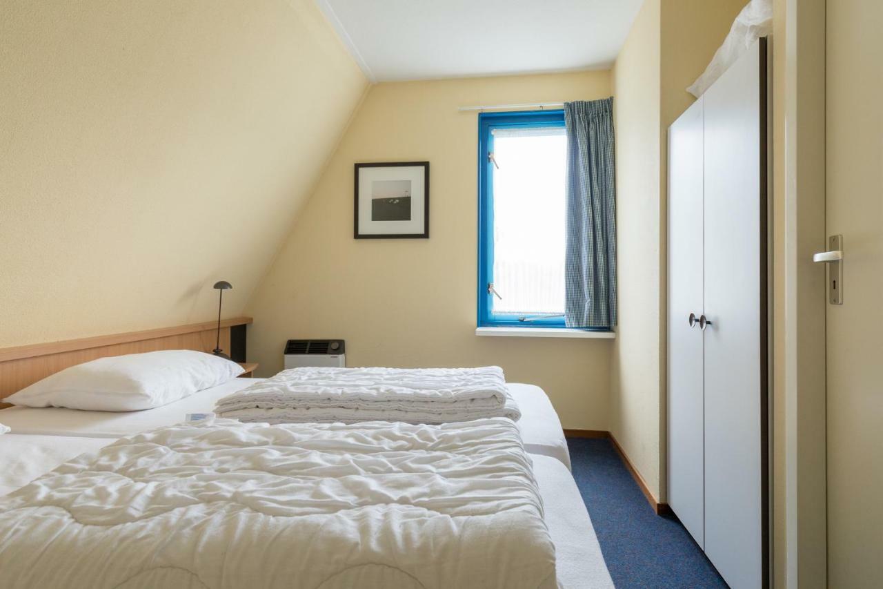 Appartement De Vrijbuiter, Resort Amelander Kaap Hollum  Exteriér fotografie